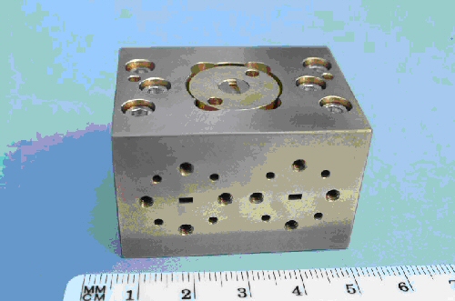 Short-Slot Waveguide Hybrid